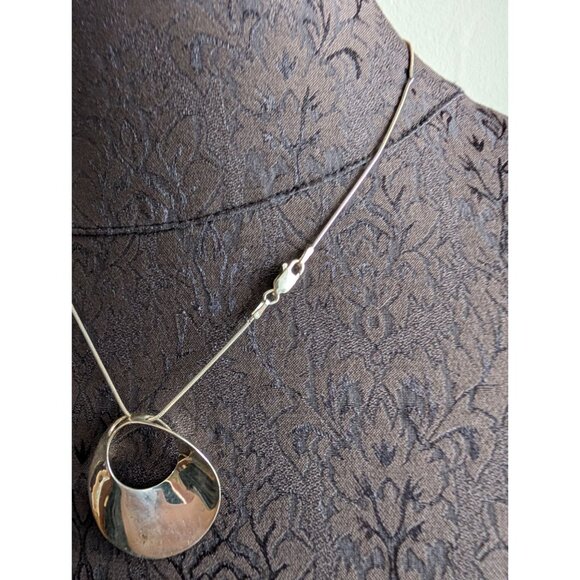 Sterling Silver 925 Italy Snake Chain Necklace With Circular Pendant - Picture 3 of 5